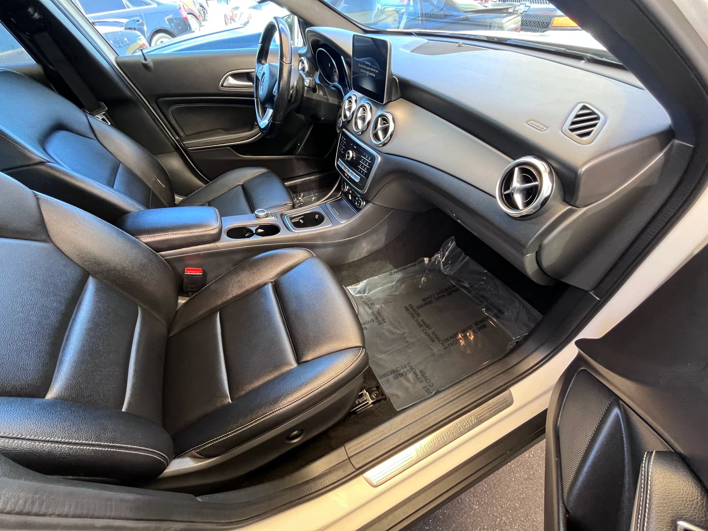 Used 2020 Mercedes-Benz GLA 250 w/ Convenience Package image 11