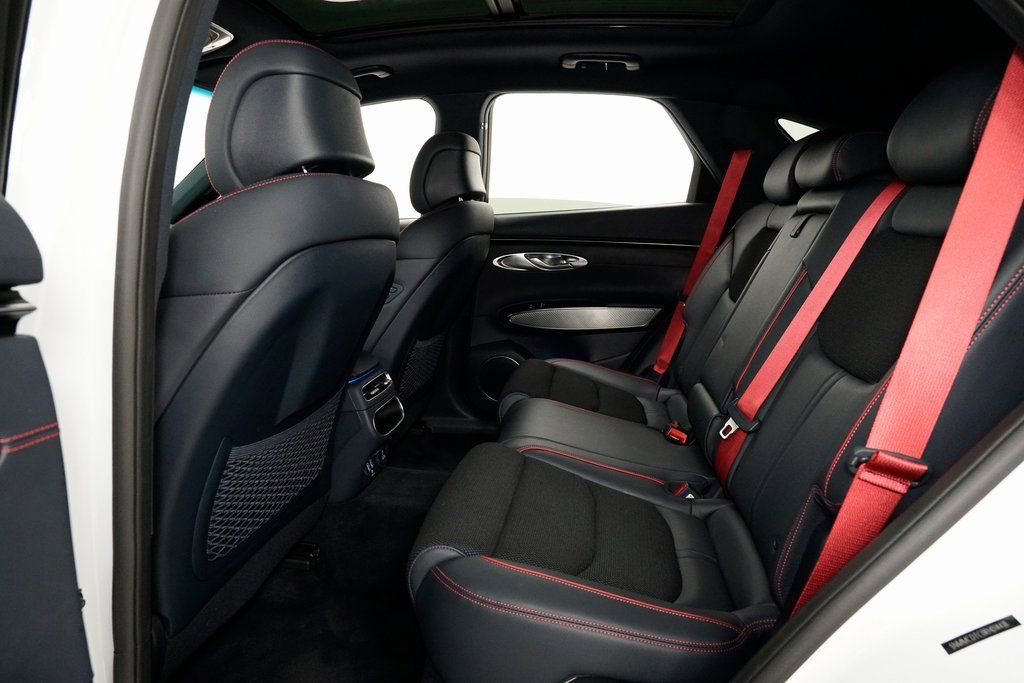 Used 2024 Genesis GV70 3.5T Sport image 23