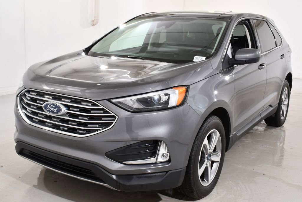 Used 2022 Ford Edge SEL w/ Convenience Package image 2