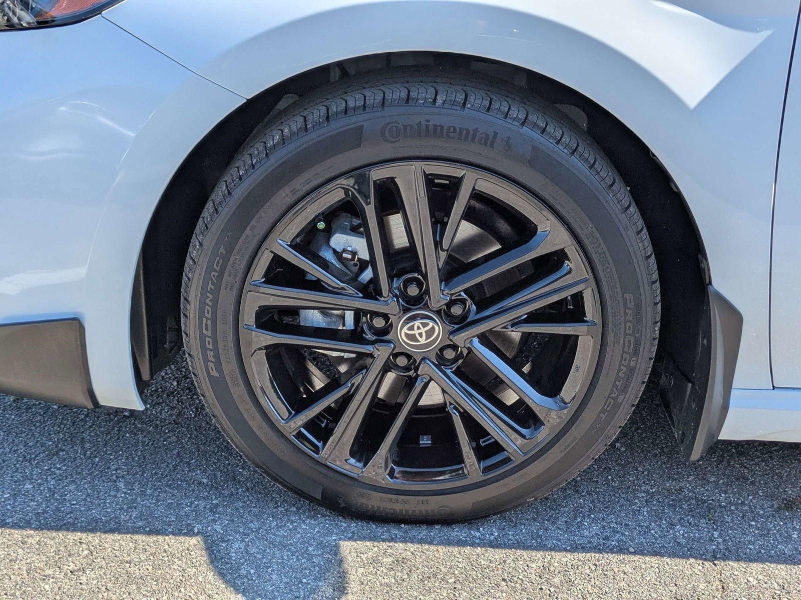Used 2026 Toyota Camry SE FWD image 6