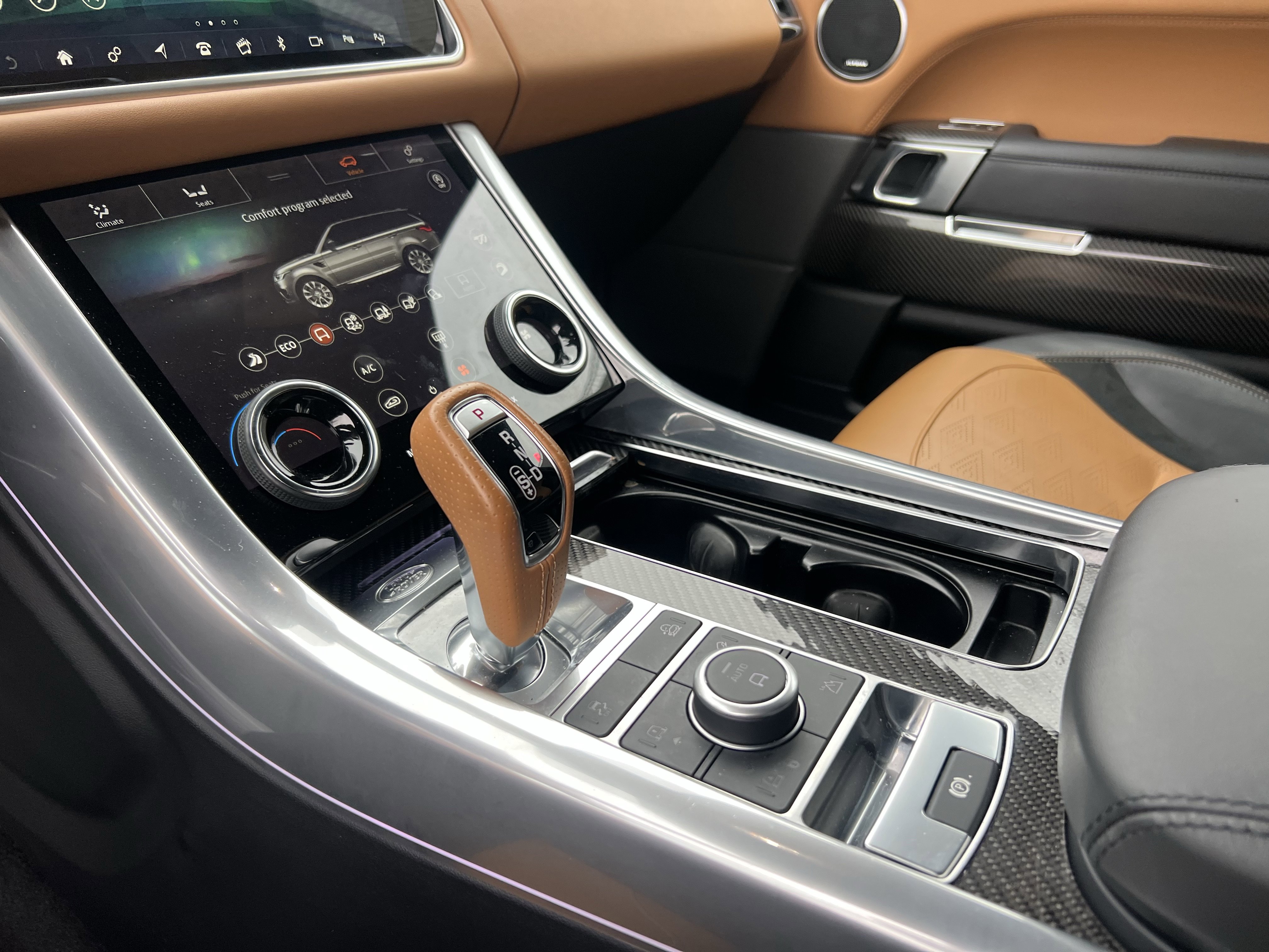 Certified 2022 Land Rover Range Rover Sport SVR image 26