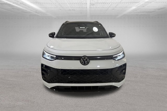 New 2026 Volkswagen Tiguan SE R-Line AWD/4WD image 2