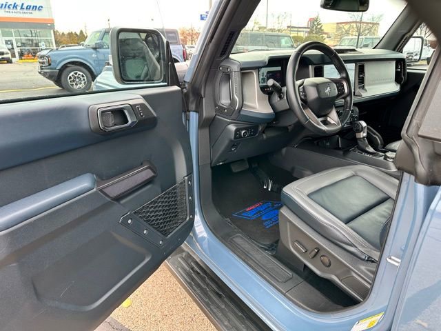Used 2024 Ford Bronco Outer Banks image 13