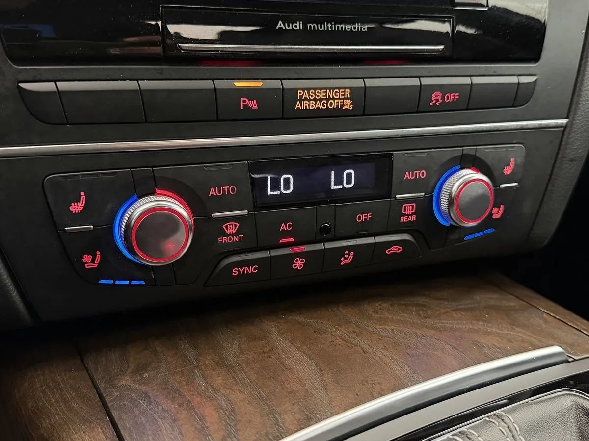 Used 2013 Audi S6 Prestige AWD/4WD image 34