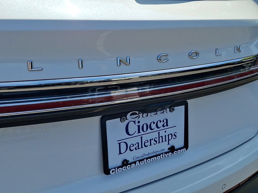 Used 2023 Lincoln Nautilus Reserve AWD/4WD image 31