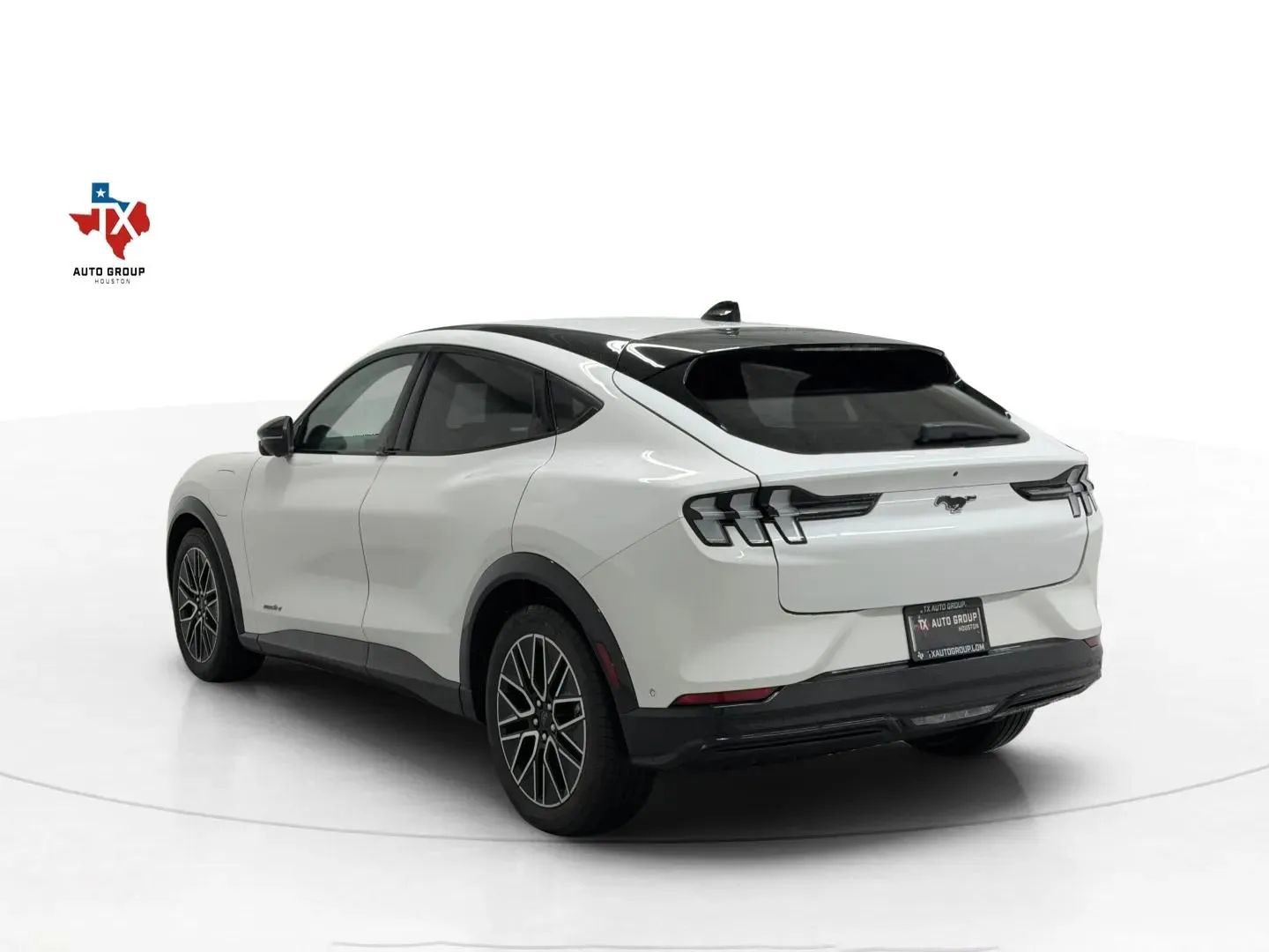 Used 2024 Ford Mustang Mach-E Premium RWD image 4