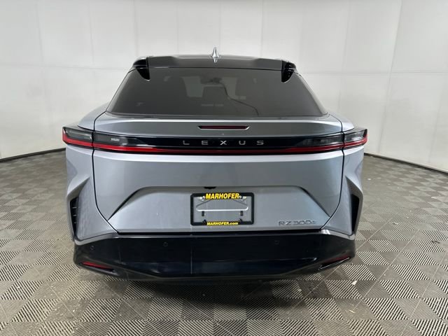 Used 2024 Lexus RZ 300e Premium w/ Accessory Package (2T) image 4