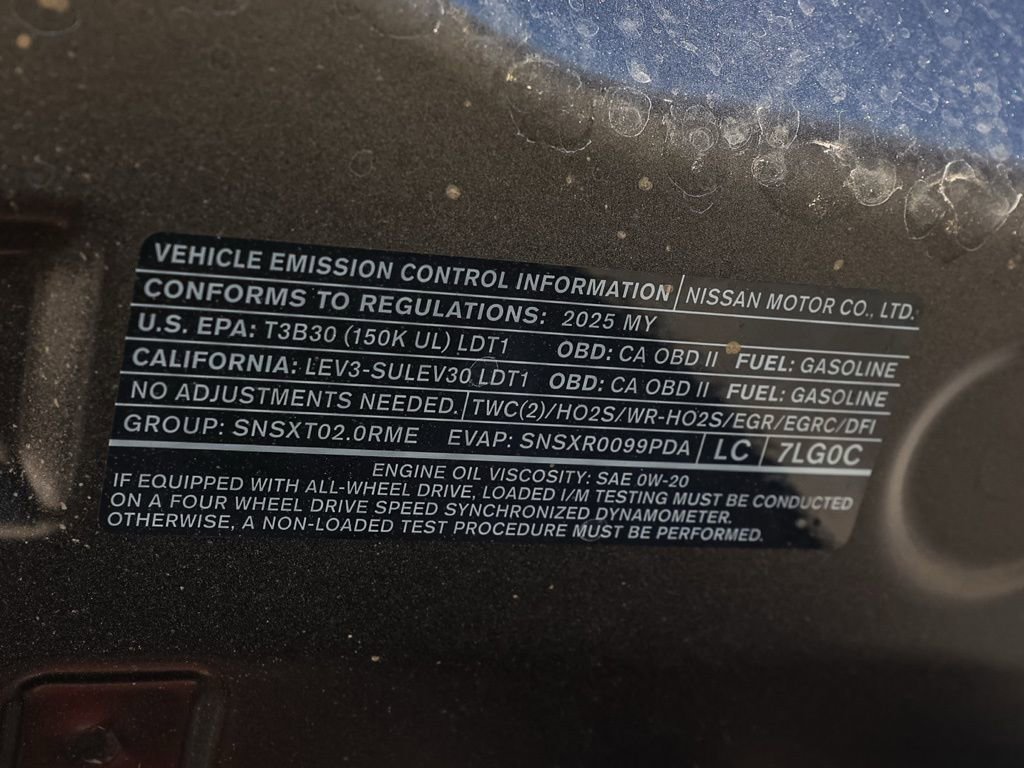 Used 2025 Nissan Kicks SR image 32