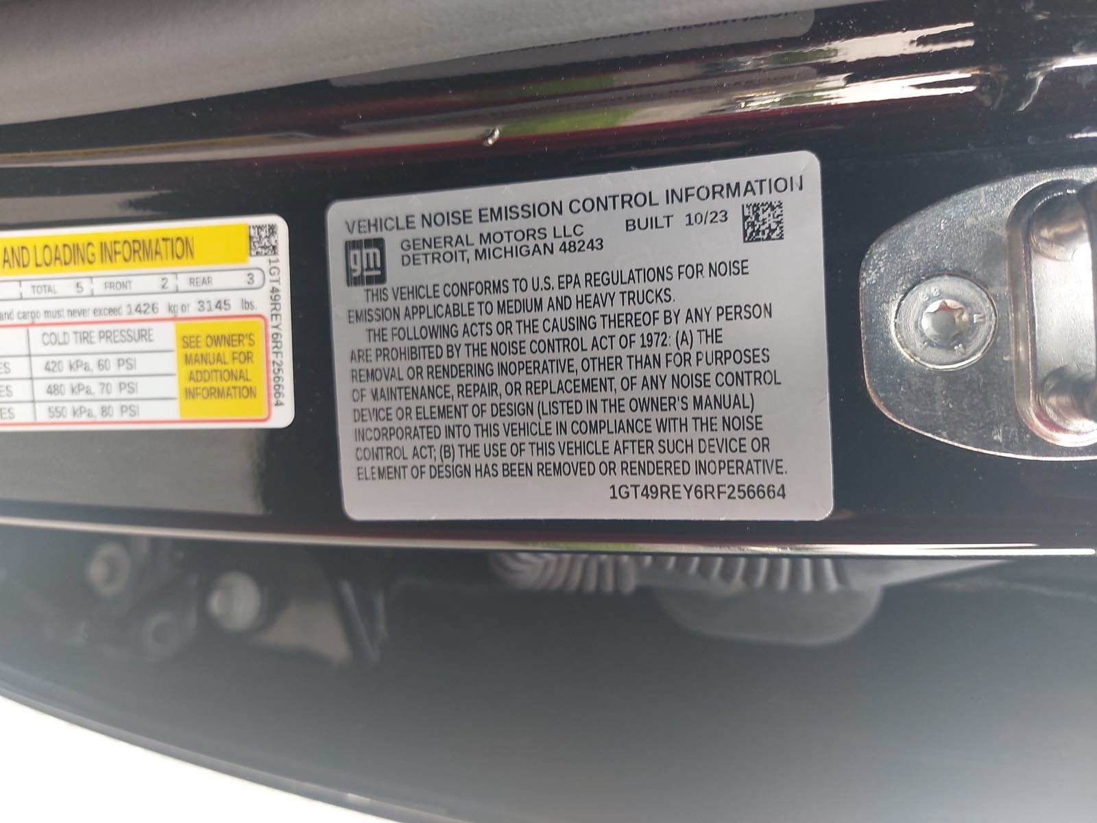 Used 2024 GMC Sierra 2500 Denali w/ Technology Package AWD/4WD image 37