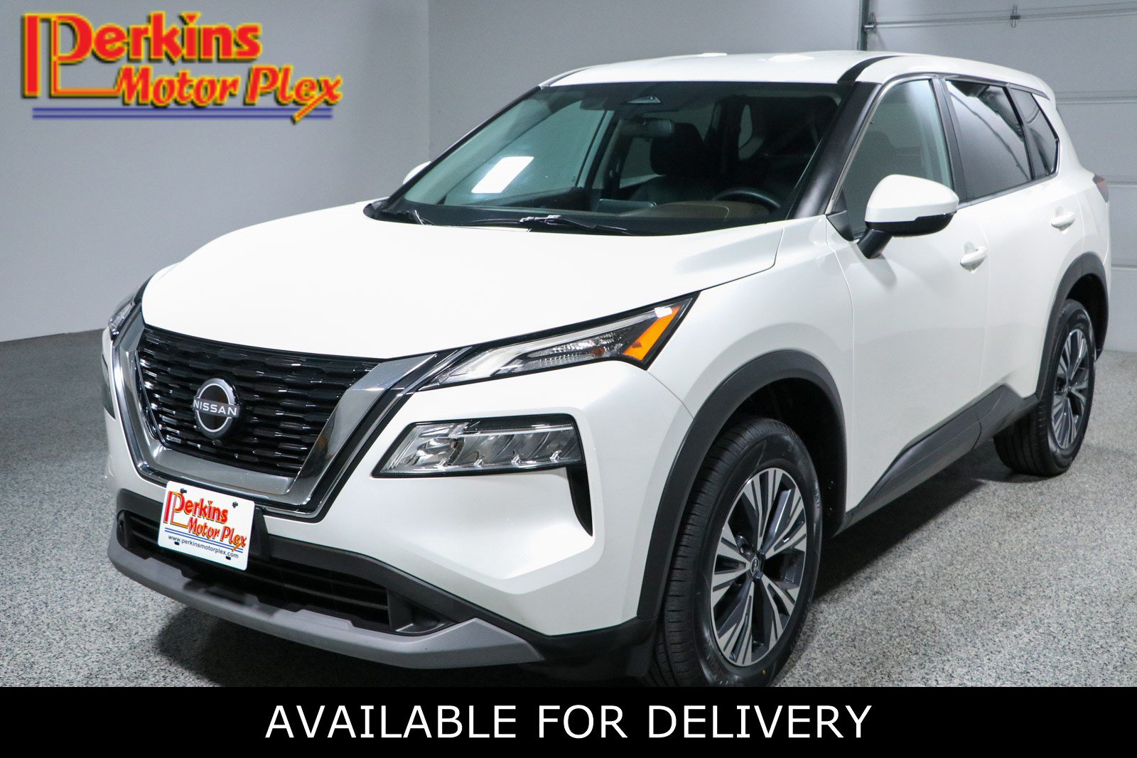Used 2022 Nissan Rogue SV FWD image 1