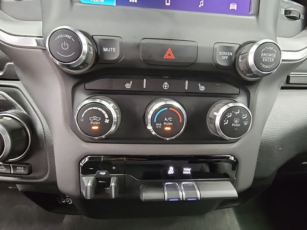 Used 2024 RAM 1500 Big Horn image 18