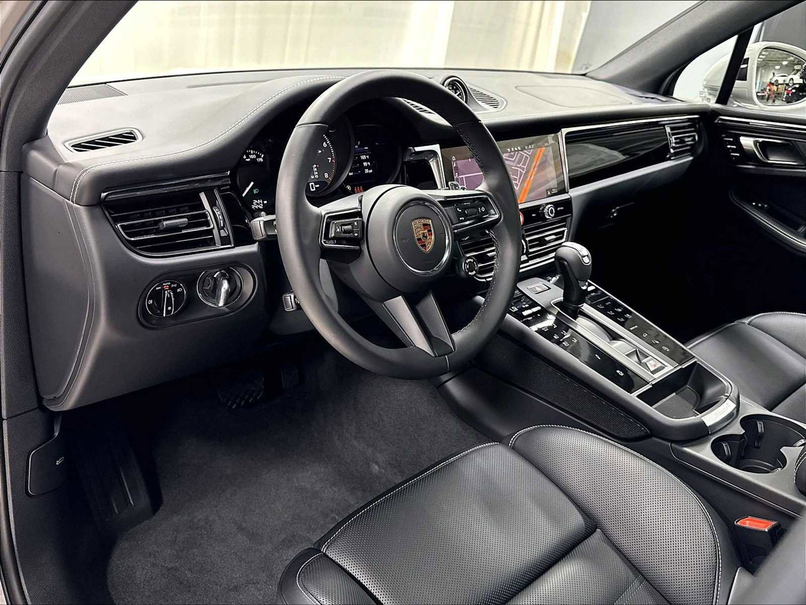 New 2026 Porsche Macan S AWD/4WD image 4