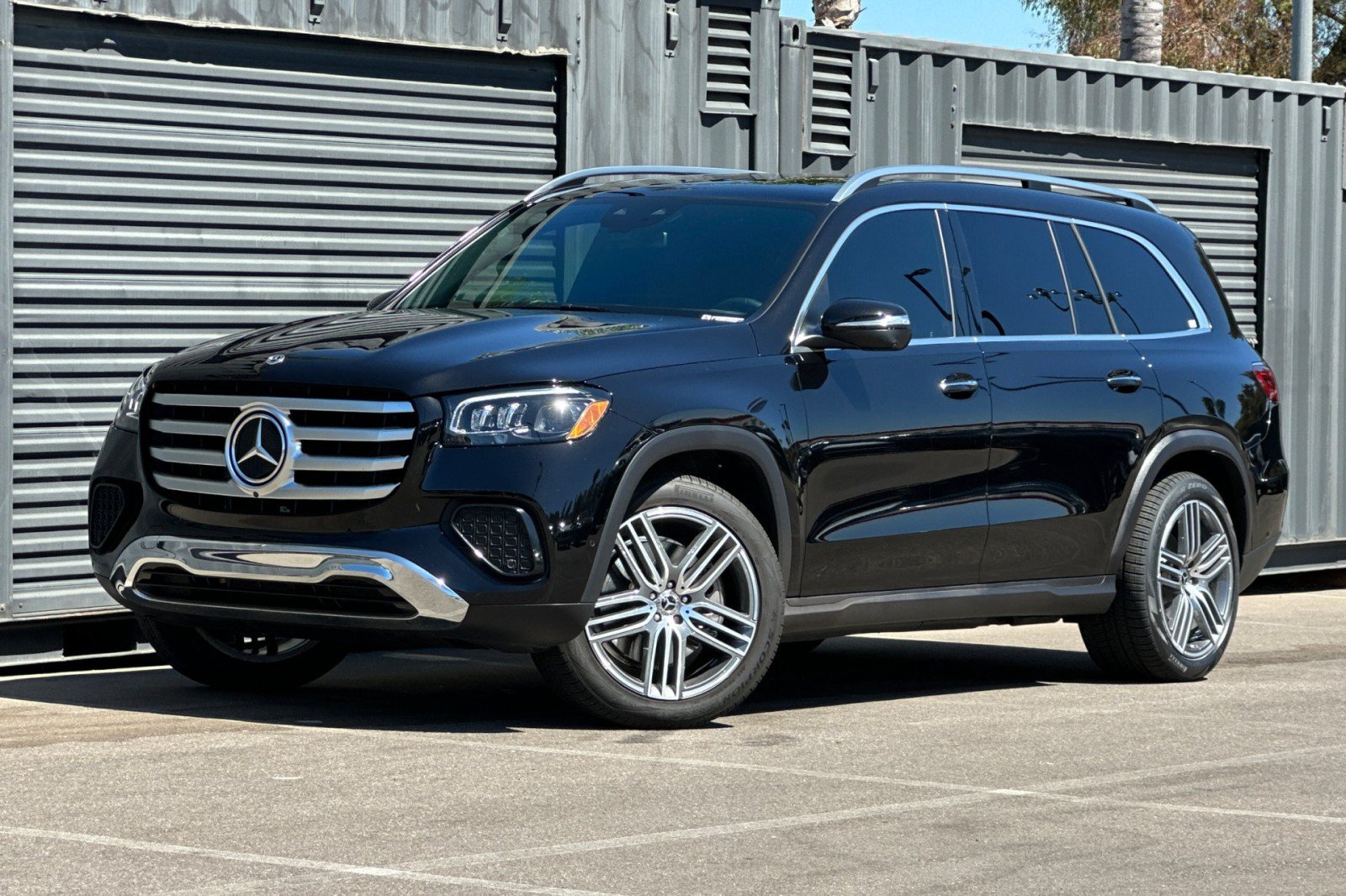 Used 2025 Mercedes-Benz GLS 450 4MATIC