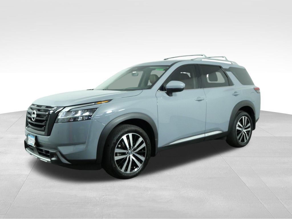 Used 2023 Nissan Pathfinder Platinum AWD/4WD image 5