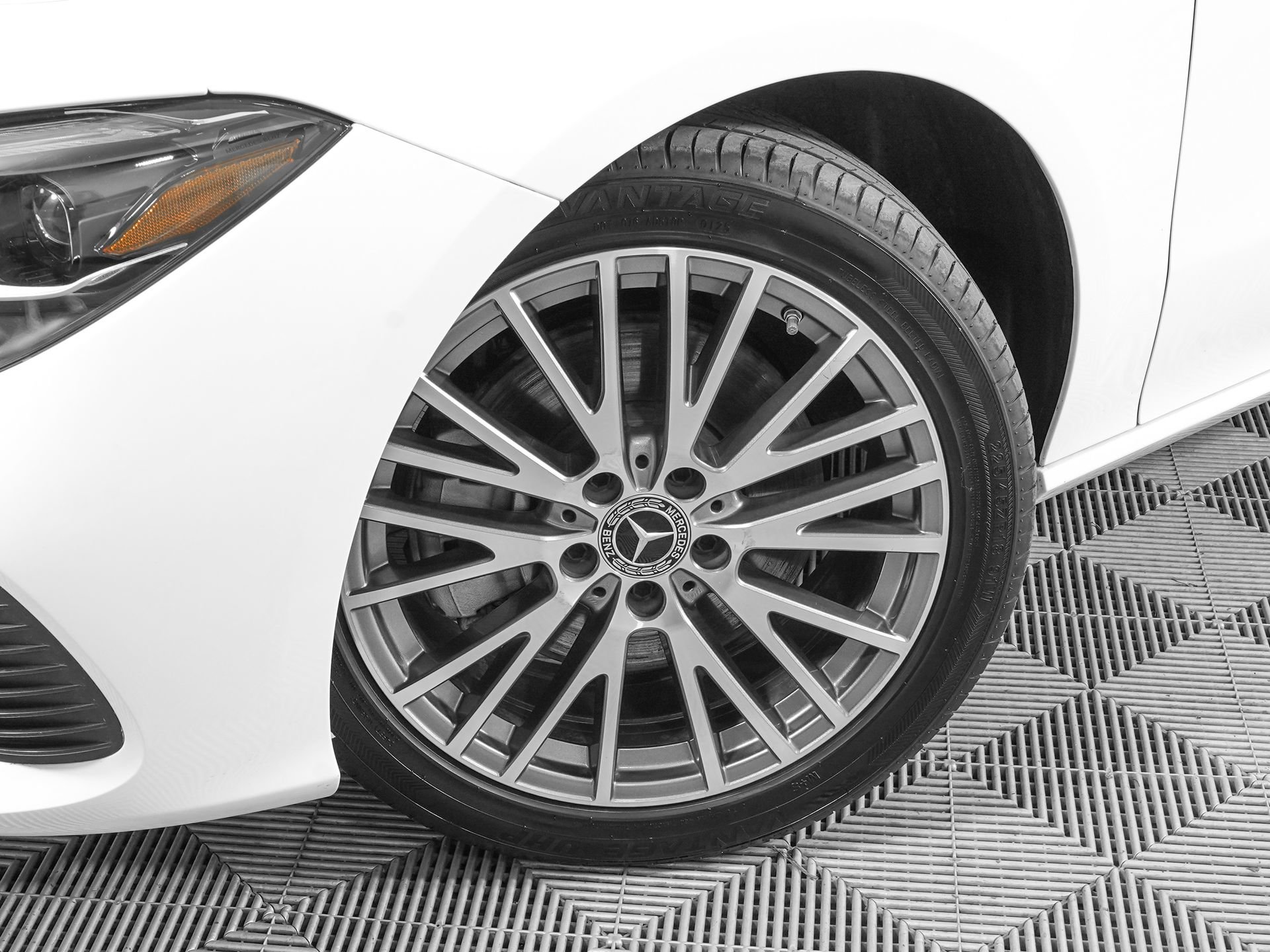 Used 2025 Mercedes-Benz CLA 250 image 28