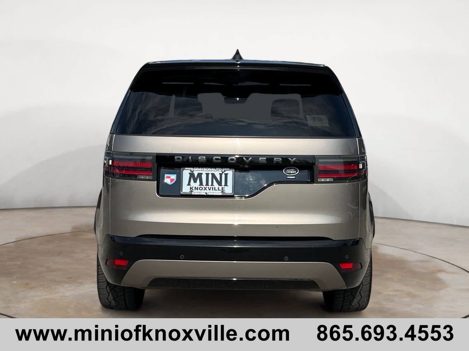 Used 2021 Land Rover Discovery HSE R-Dynamic AWD/4WD image 4