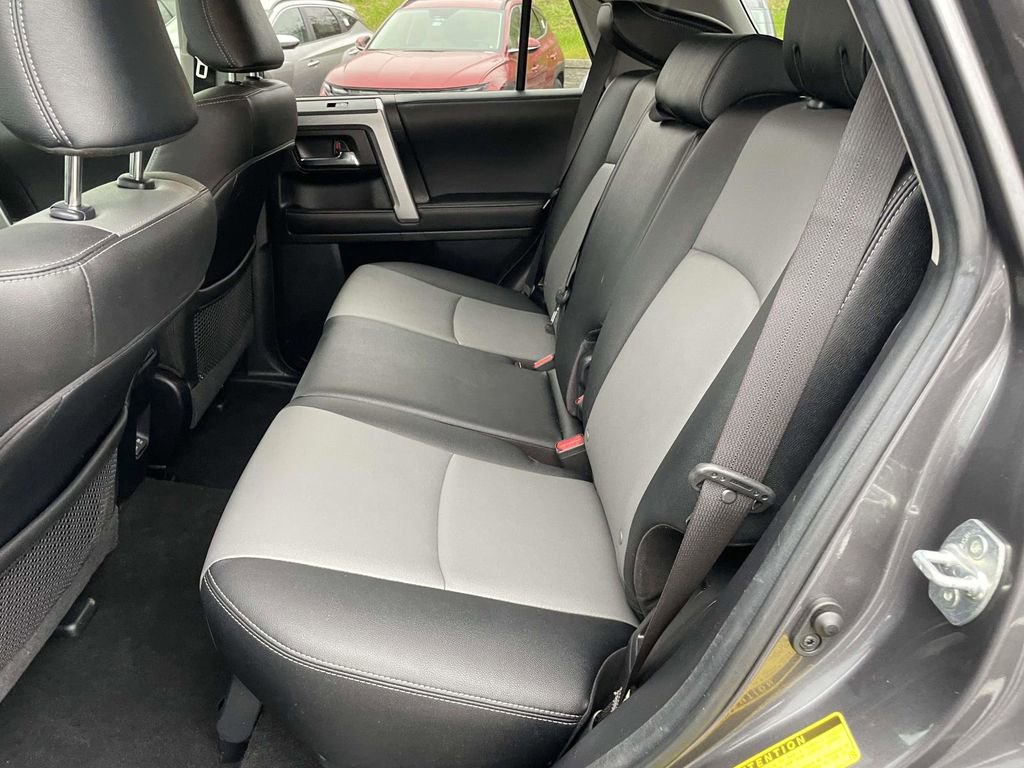 Used 2022 Toyota 4Runner SR5 Premium w/ Moonroof Package image 10