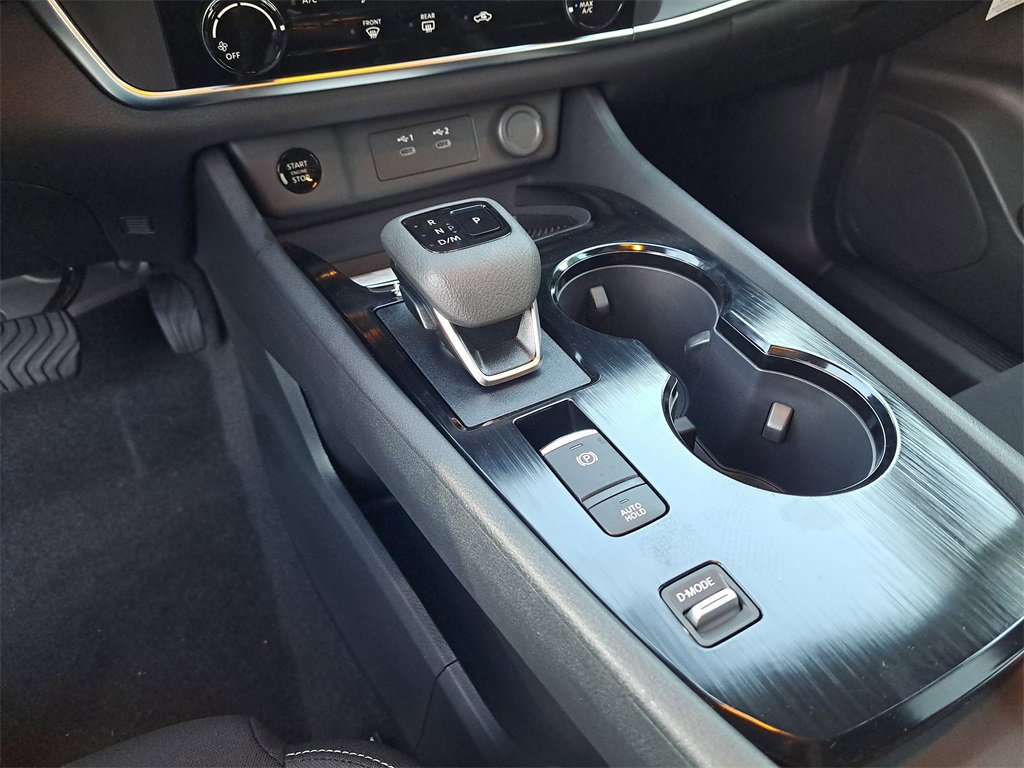 New 2026 Nissan Rogue S image 8