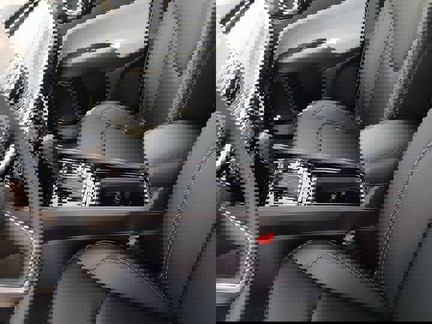 New 2026 Jeep Compass Limited w/ Sun, Sound & Navigation Group image 19