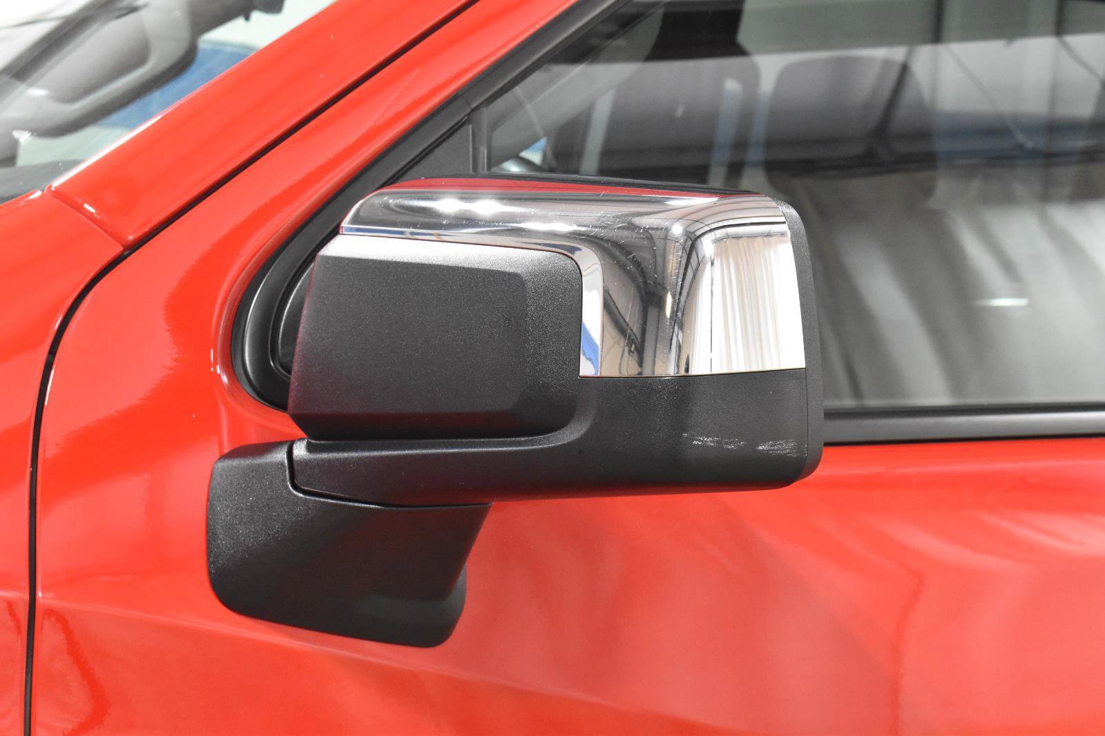 Used 2022 Chevrolet Silverado 1500 LT AWD/4WD image 32