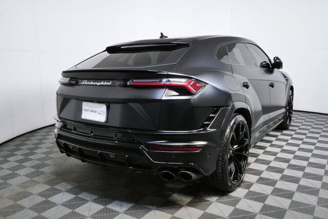 Used 2024 Lamborghini Urus S AWD/4WD image 19