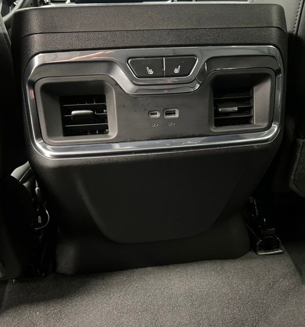 Used 2025 GMC Sierra 3500 SLT w/ SLT Premium Package image 49