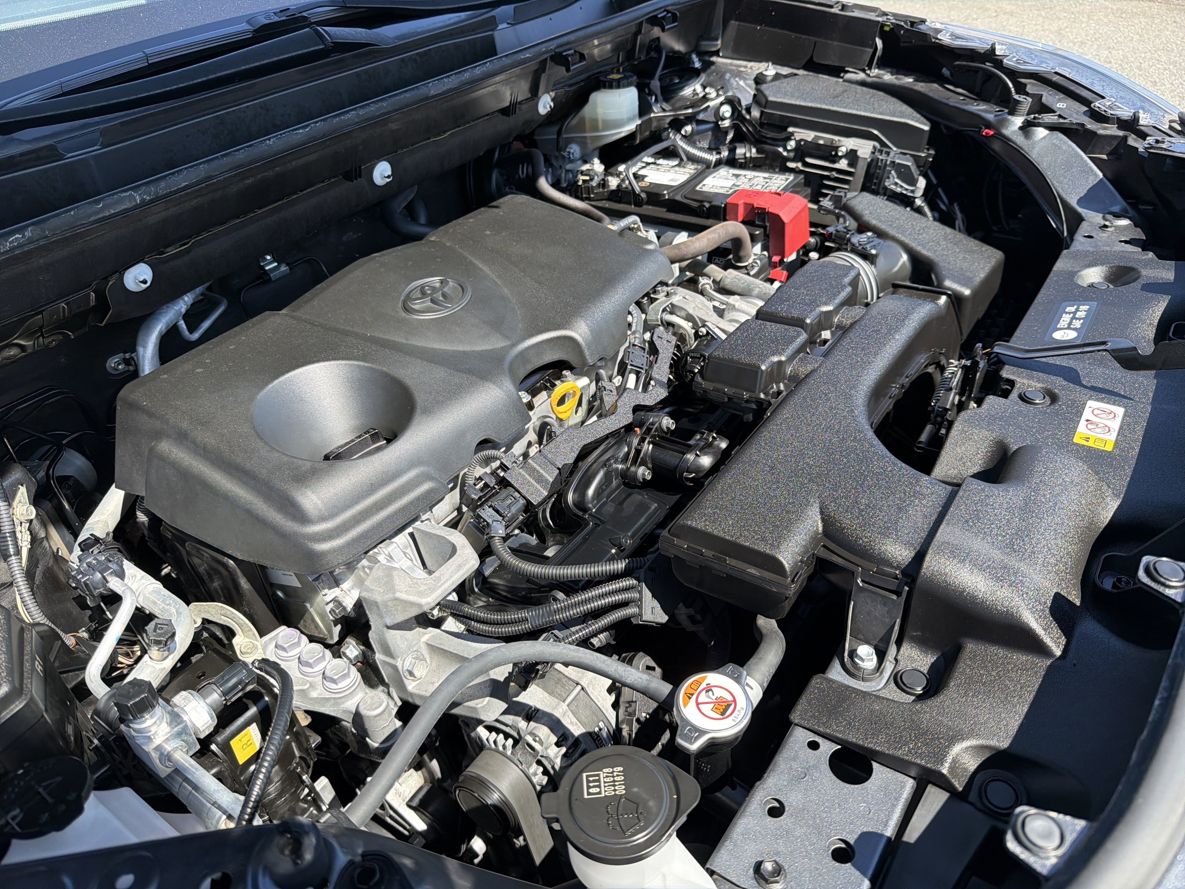 Certified 2020 Toyota RAV4 XLE Premium FWD image 21