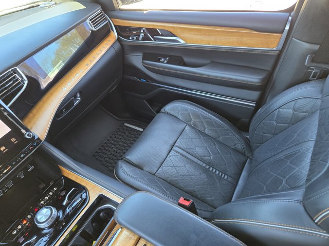 Used 2022 Jeep Grand Wagoneer Series III w/ Rear Seat Video Group 1 image 22