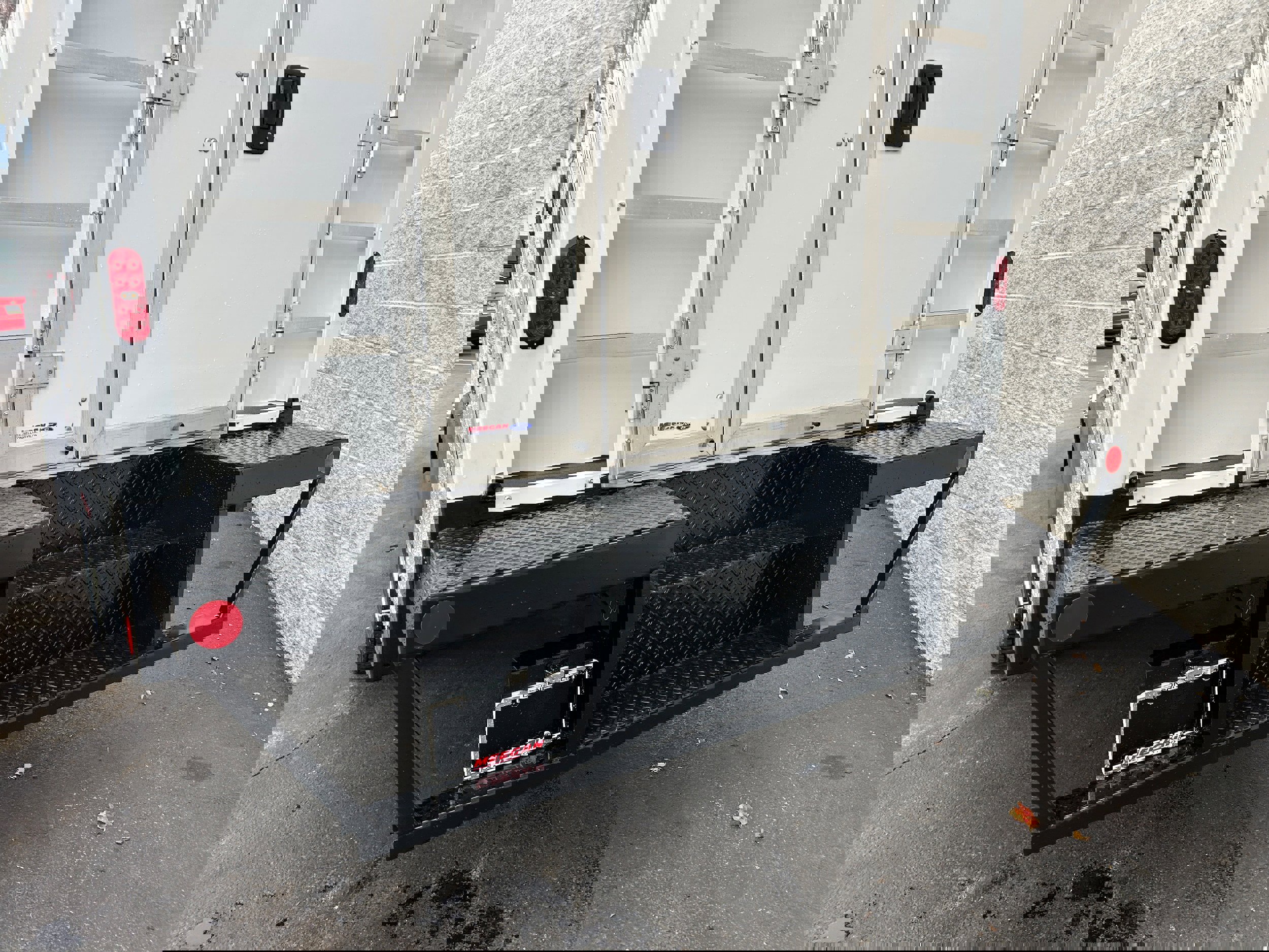 New 2025 Ford F450 XLT w/ XLT Value Package image 28