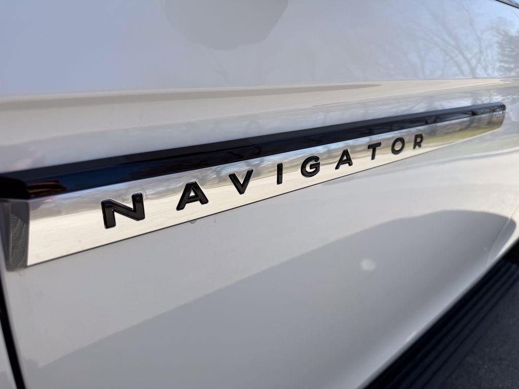 New 2026 Lincoln Navigator Reserve AWD/4WD image 53