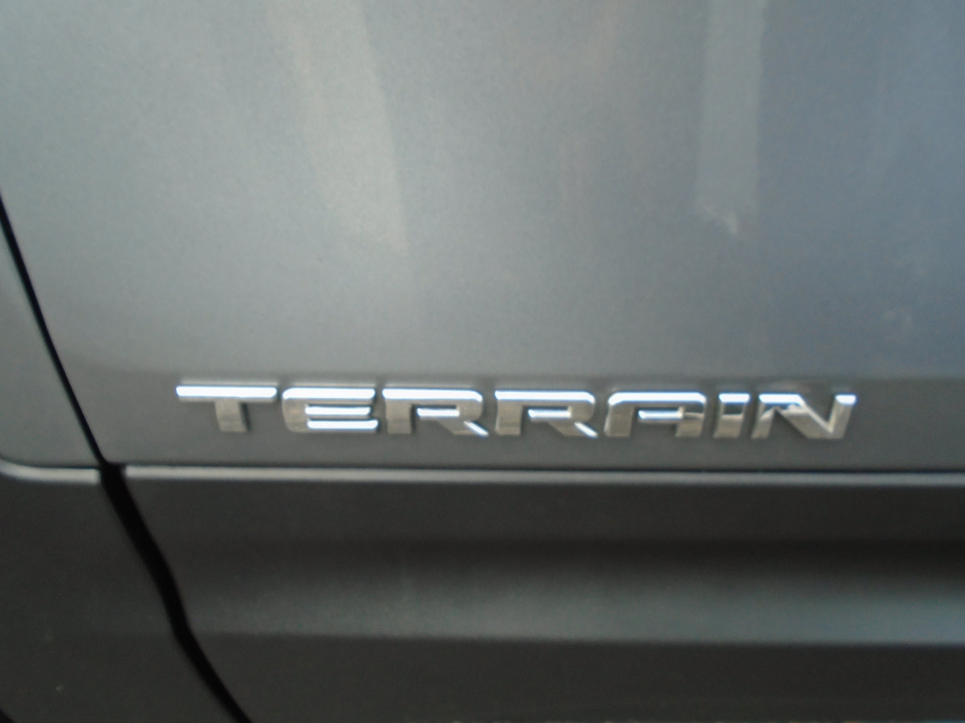 Used 2021 GMC Terrain SLE w/ Driver Convenience Package AWD/4WD image 19