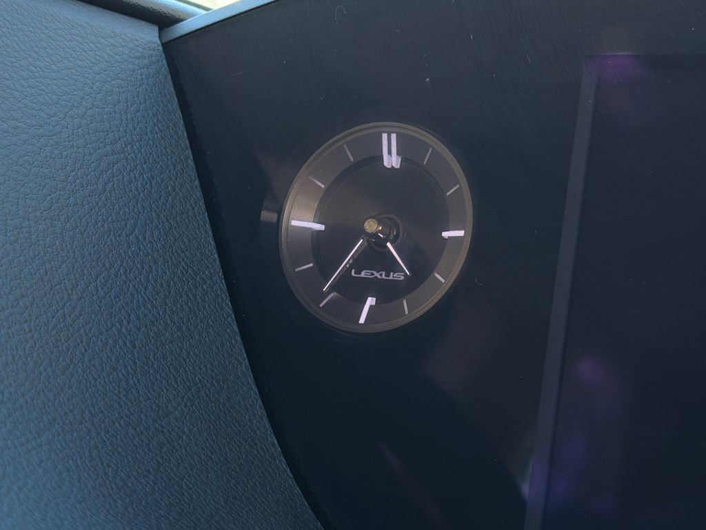 Used 2021 Lexus ES 300h w/ Premium Package image 26