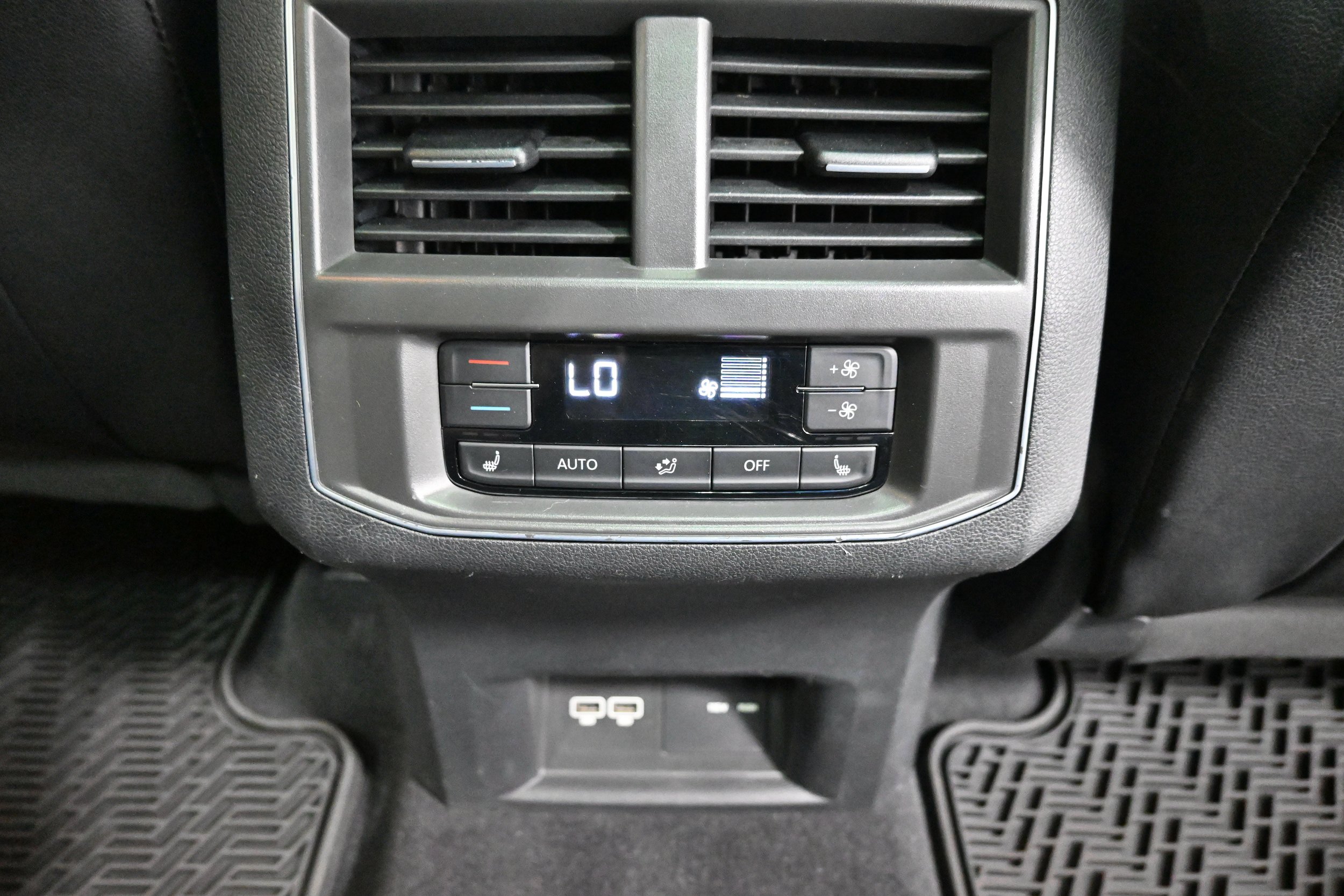 Used 2019 Volkswagen Atlas SEL Premium AWD/4WD image 29