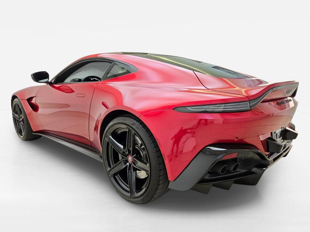 Used 2023 Aston Martin V8 Vantage Coupe RWD image 11
