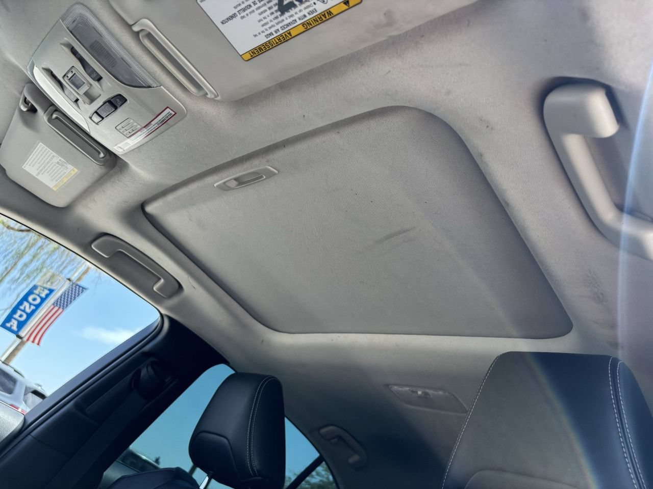Used 2020 Toyota Corolla XLE w/ Carpet Mat Package (TMS) FWD image 16