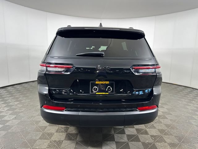 Used 2023 Jeep Grand Cherokee L Laredo image 4