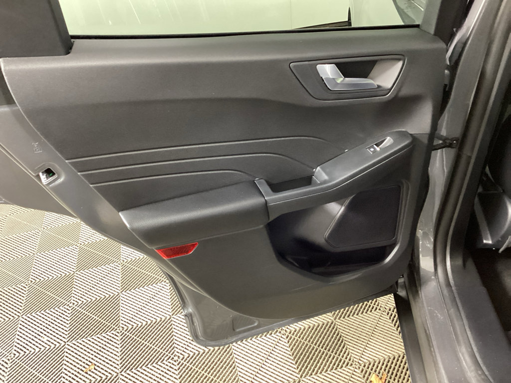Used 2024 Ford Escape ST-Line w/ Tech Pack #1 AWD/4WD image 14