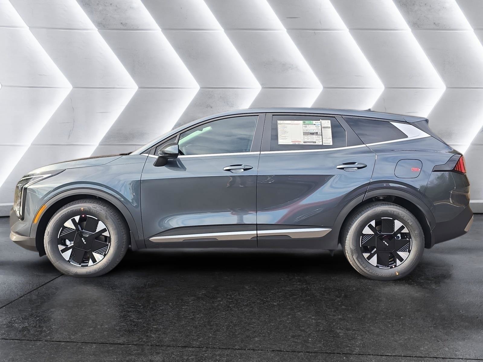 New 2026 Kia Sportage LX image 2