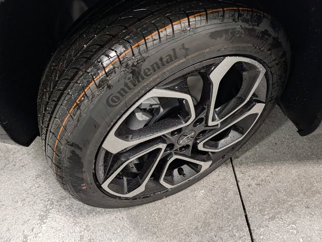 New 2026 Chevrolet Trax RS w/ Driver Confidence Package image 9