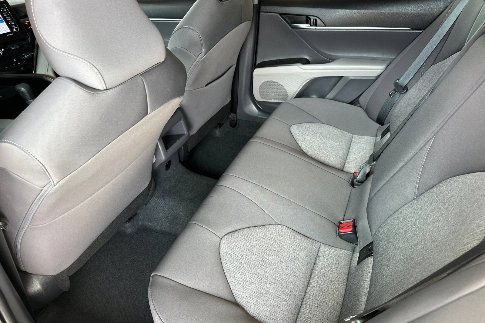 Used 2024 Toyota Camry LE w/ Convenience Package FWD image 14