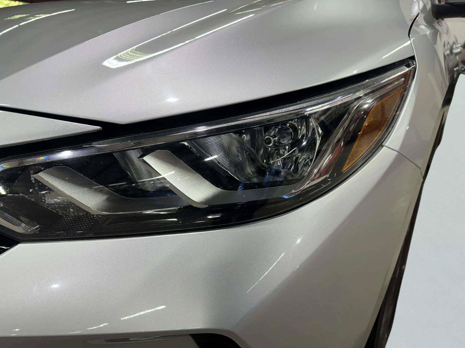 Used 2021 Nissan Sentra SV FWD image 11