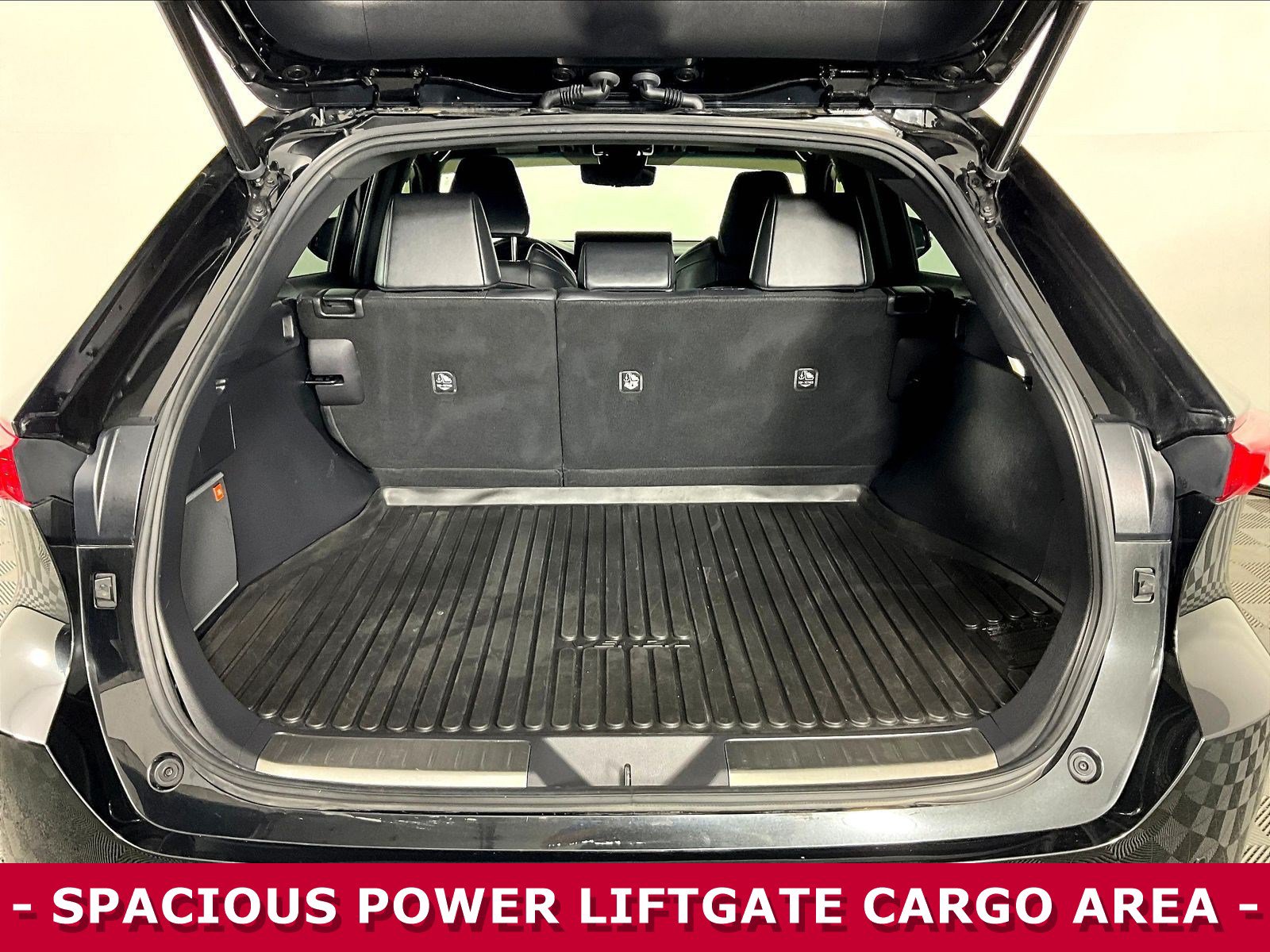 Used 2022 Toyota Venza Limited AWD/4WD image 37