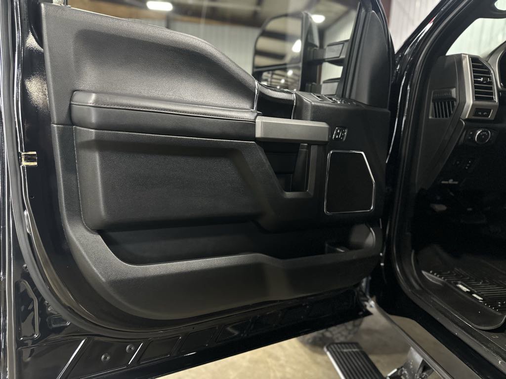 Used 2019 Ford F350 Platinum w/ Platinum Ultimate Package image 15