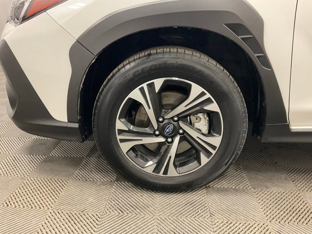 Used 2024 Subaru Crosstrek 2.0i Premium image 13