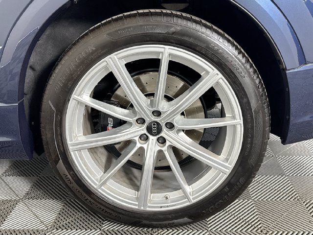 Used 2024 Audi RS Q8 w/ Executive Package AWD/4WD image 38