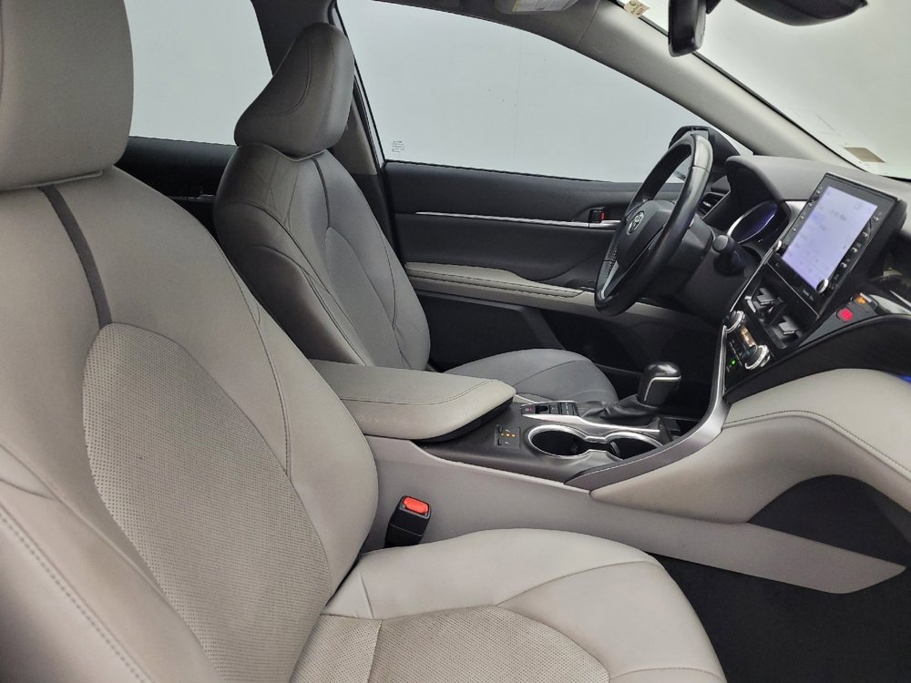 Used 2021 Toyota Camry XLE FWD image 21