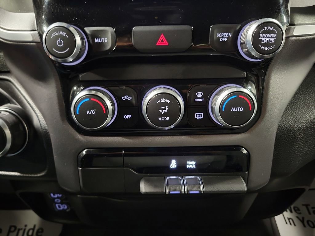 Used 2021 RAM 1500 Big Horn image 17