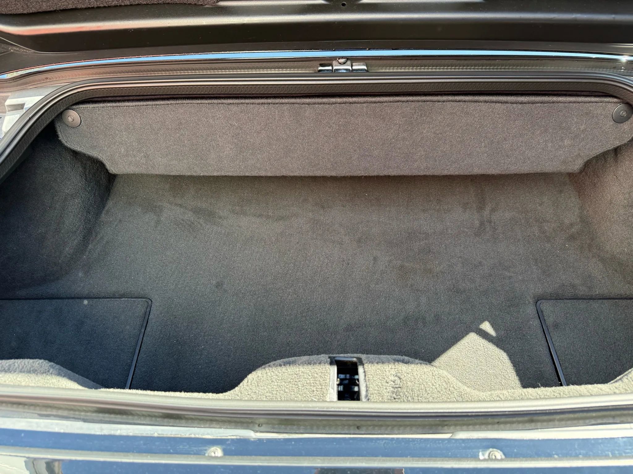 Used 2008 Chevrolet Corvette Convertible w/ Preferred Equipment Group image 24