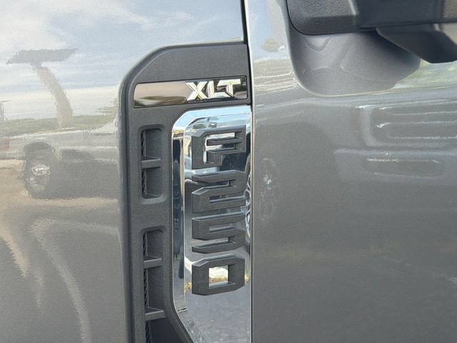 New 2026 Ford F250 XLT w/ XLT Premium Package AWD/4WD image 13