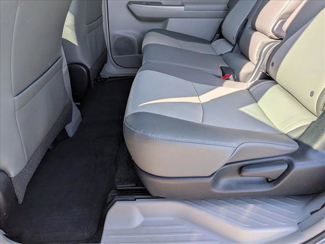 Used 2017 Toyota Prius V Five image 17